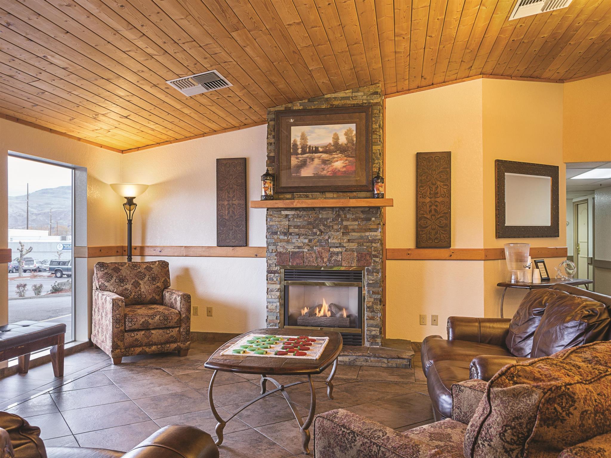 Wenatchee Inn Luaran gambar