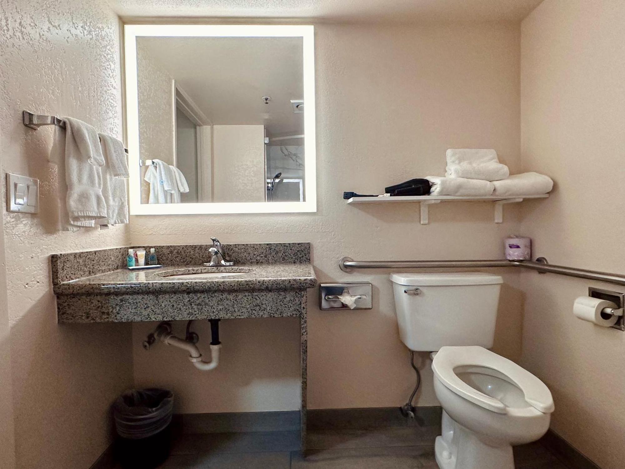 Wenatchee Inn Luaran gambar